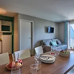 Pierre & Le Chant Des Oiseaux Aparthotel Courseulles-sur-Mer