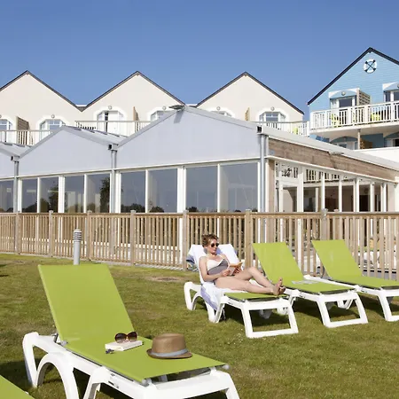 Pierre & Le Chant Des Oiseaux 3*