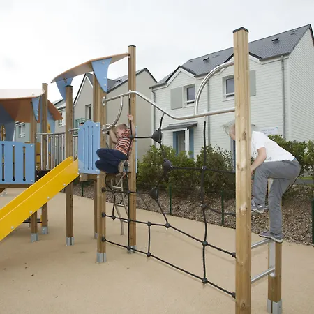 Apartahotel Pierre&vacances Résidence Le Chant Des Oiseaux 3*