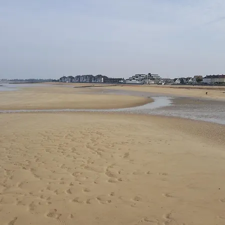 Pierre & Le Chant Des Oiseaux Lejlighedshotel Courseulles-sur-Mer