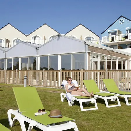 Pierre & Le Chant Des Oiseaux Aparthotel 3*