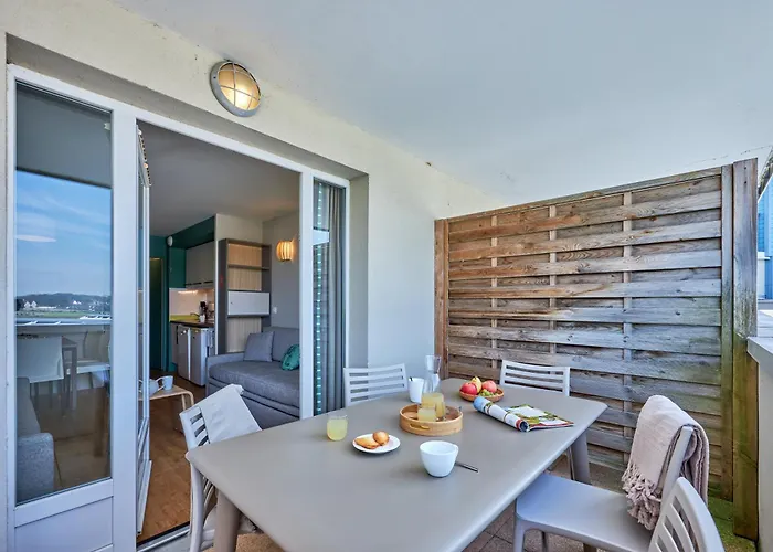 Aparthotel Pierre & Le Chant Des Oiseaux Courseulles-sur-Mer