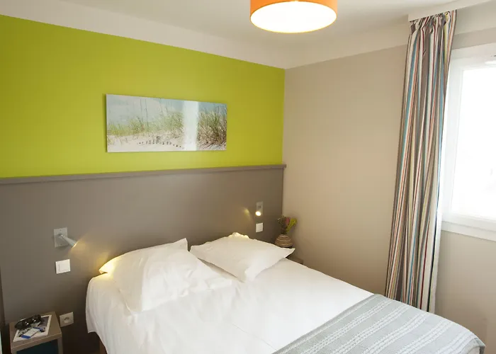 Pierre & Le Chant Des Oiseaux Aparthotel Courseulles-sur-Mer