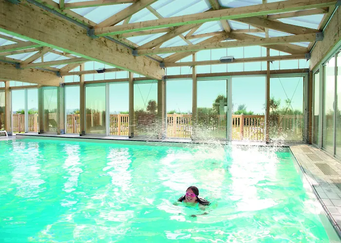 Pierre & Le Chant Des Oiseaux Aparthotel 3*