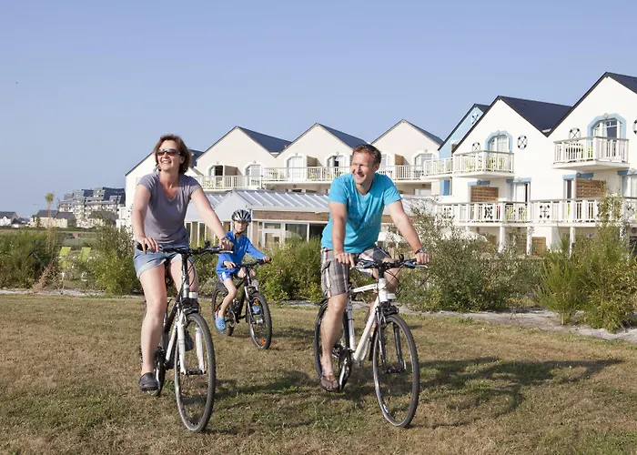 Pierre & Le Chant Des Oiseaux Lägenhetshotell 3*