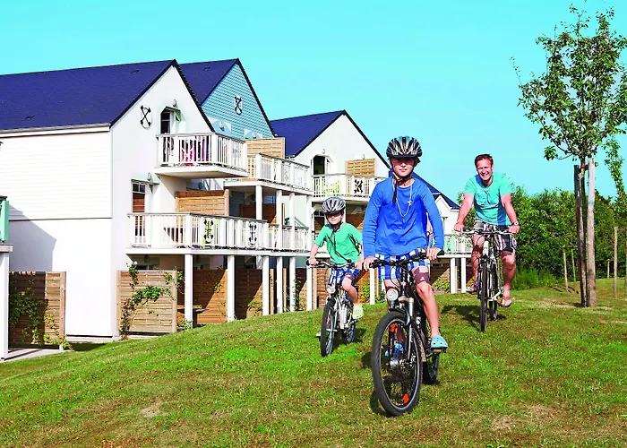 Pierre & Le Chant Des Oiseaux 3*