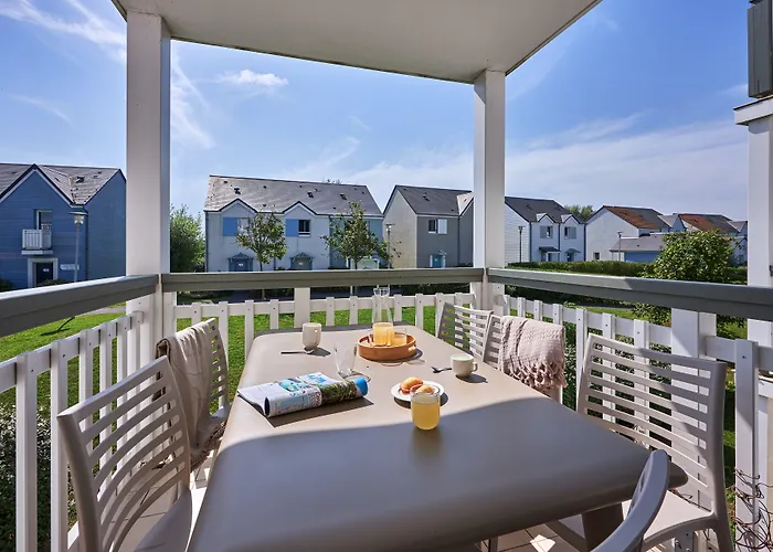 Pierre & Le Chant Des Oiseaux Courseulles-sur-Mer