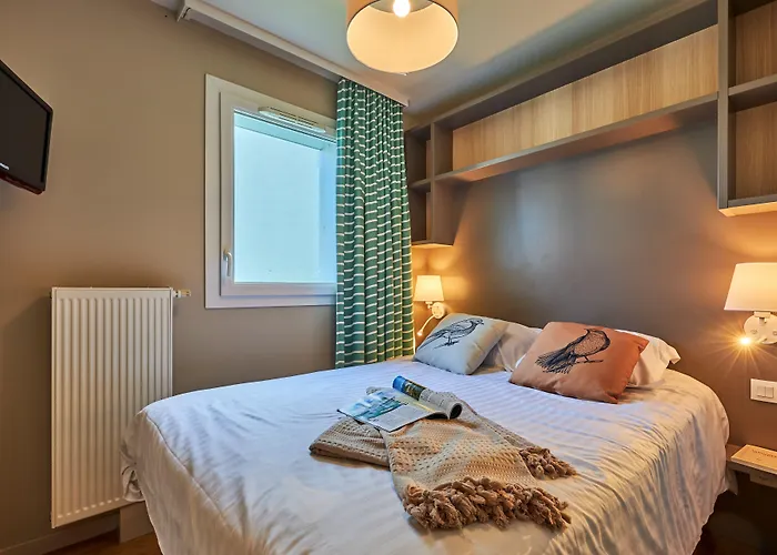 皮瑞&瓦卡恩斯乐茶特德斯奥斯克斯酒店 3*