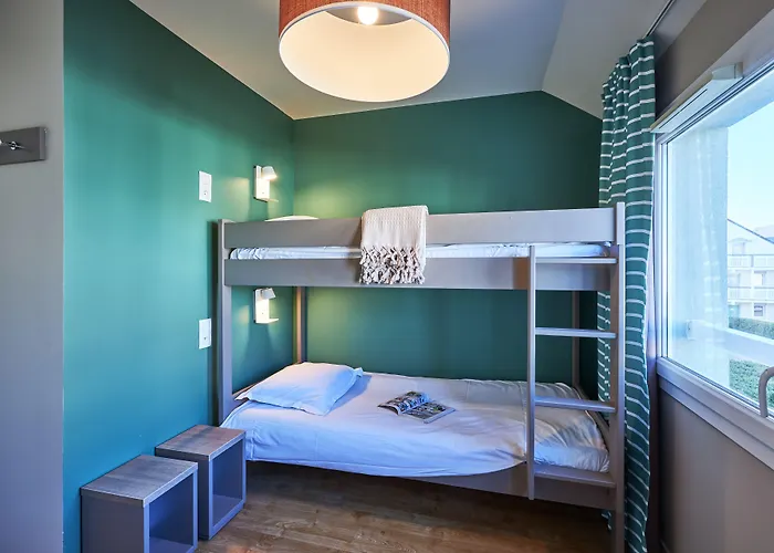 皮瑞&瓦卡恩斯乐茶特德斯奥斯克斯酒店 3*