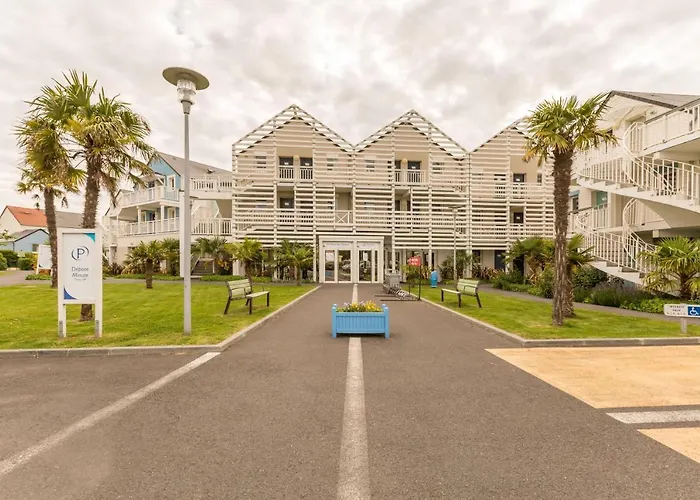 皮瑞&瓦卡恩斯乐茶特德斯奥斯克斯酒店 3*